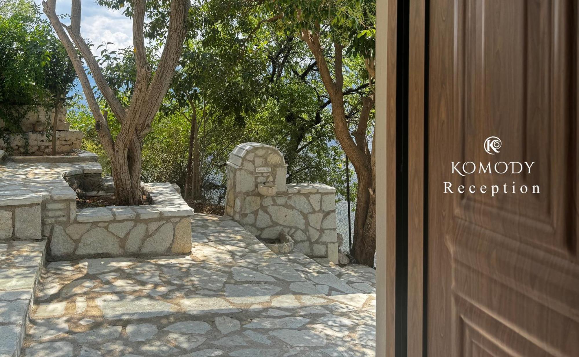 Komody Delphi ภายนอก รูปภาพ